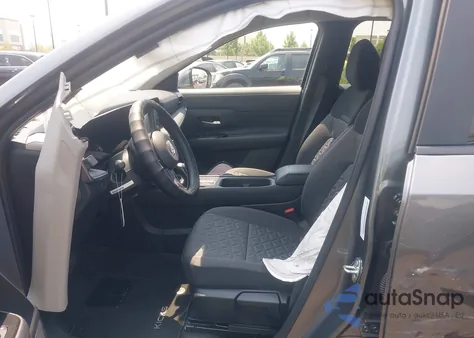 2025 Nissan Kicks Sv z USA, uszkodzony, nr VIN 3N8AP6CA1SL385246